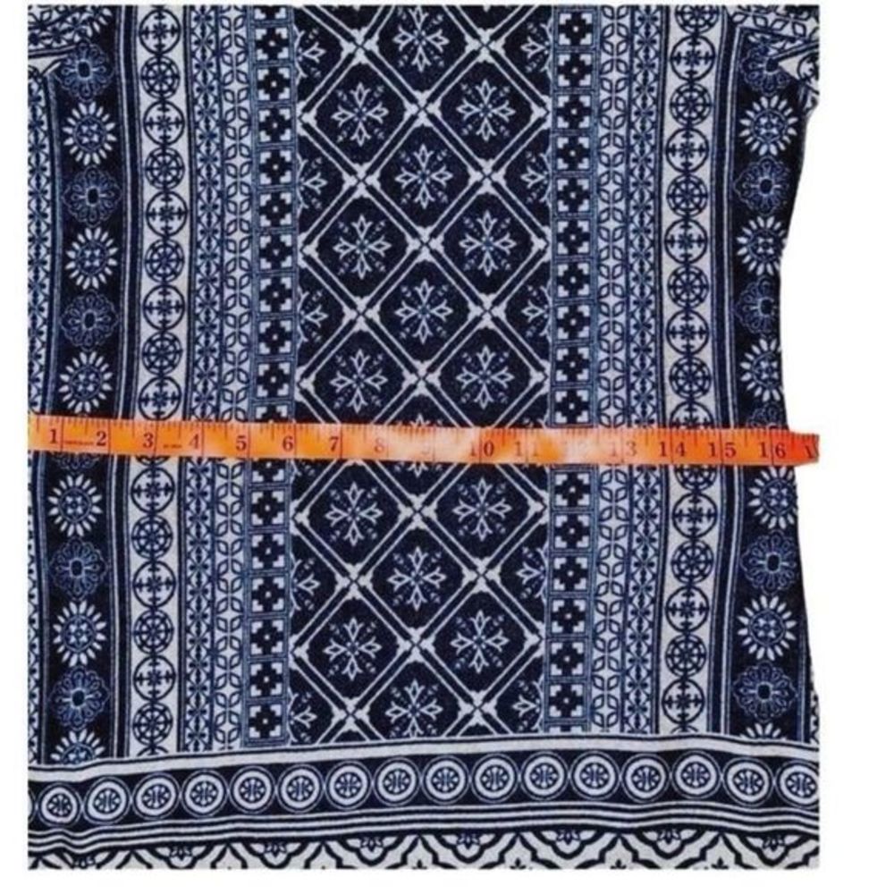 Tacera Batik Print Navy & White Knit Tunic‎ or Mini Dress —Size M  EUC - Picture 6 of 11
